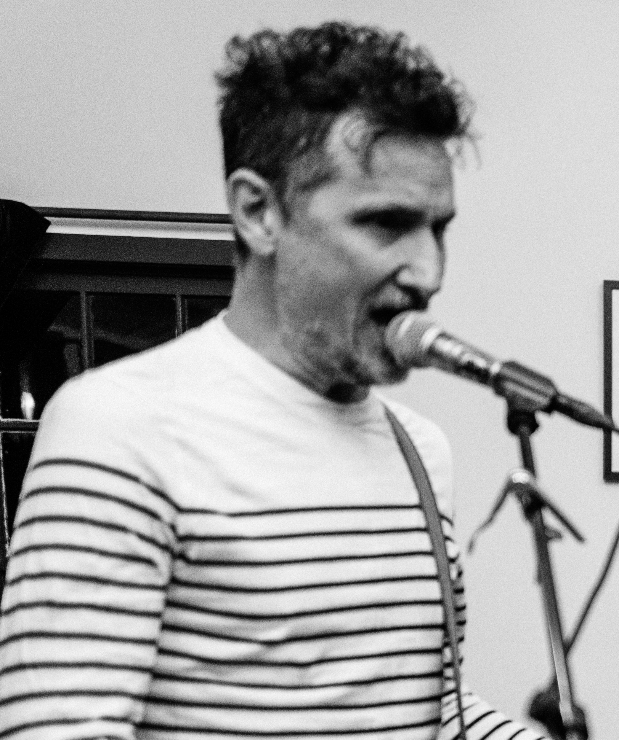 Chris Kelly  - Artist Profile