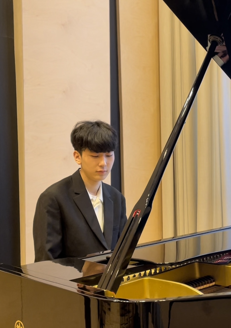Seungmin Yeom - Artist Profile