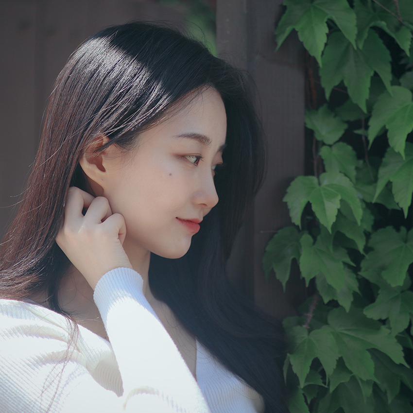 한우정(Hanwoojeong) - Artist Profile