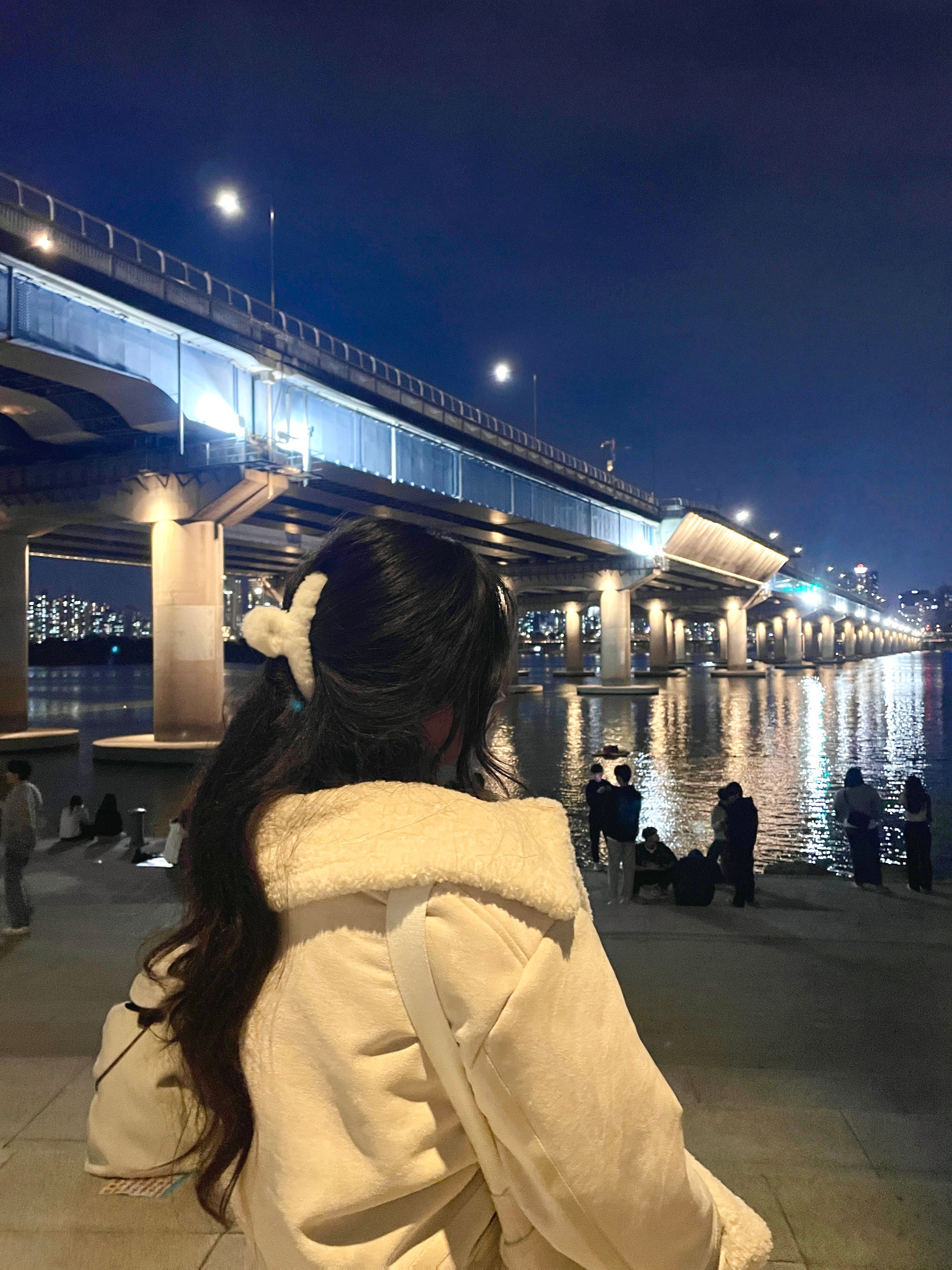 Youni - Artist Profile