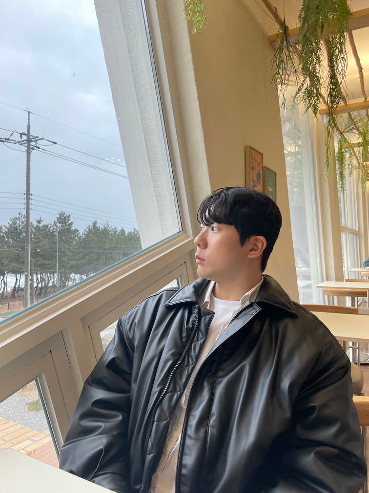 최초의 (CHOEE)  - Artist Profile